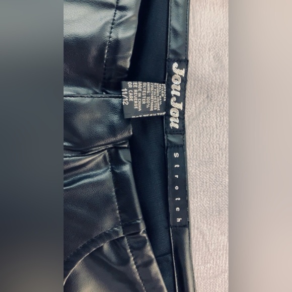 Vintage y2k Vegan Leather Pant with Maurices Tank - Picture 4 of 7